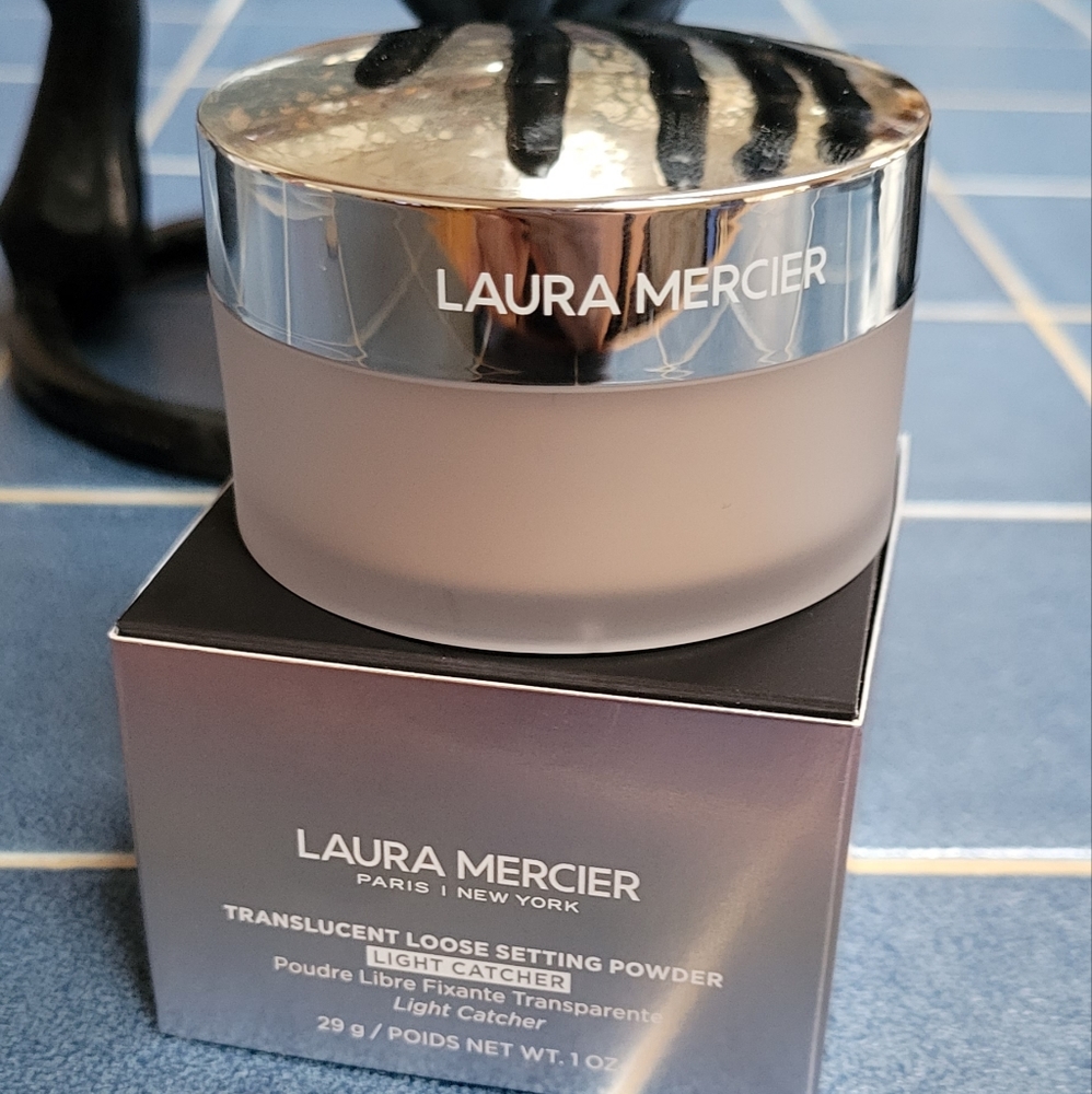 BNIB Laura Mercier light catcher